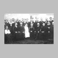 022-0268 Hildegard Dauter im Jahre 1933 mit ihren Konfirmationsgaesten.jpg